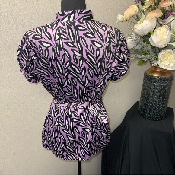 Worthington Purple Black Abstract Print Tie Waist Short Sleeve Blouse L - Picture 3 of 7